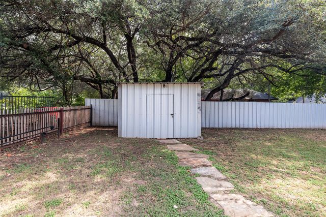 3620 Montgomery, Granbury, TX 76049