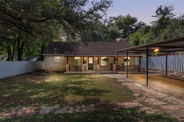 3620 Montgomery, Granbury, TX 76049