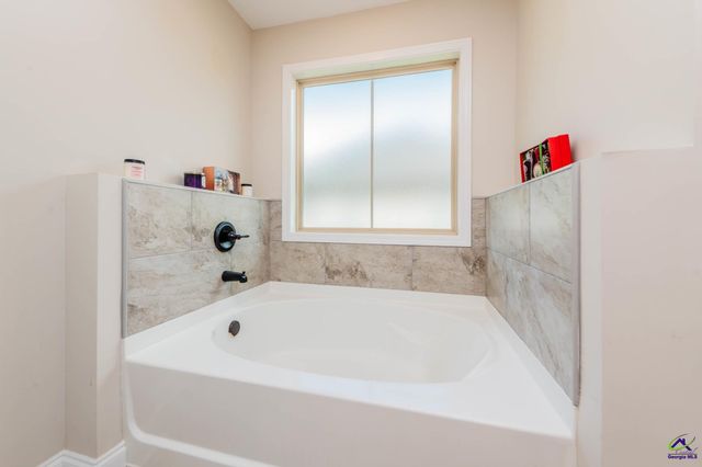234 Creek Ridge Drive, Warner Robins, GA 31088