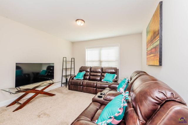 234 Creek Ridge Drive, Warner Robins, GA 31088