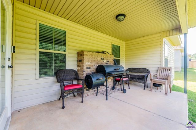 234 Creek Ridge Drive, Warner Robins, GA 31088