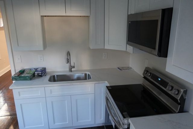 9 Vineland Avenue, East Providence, RI 02916