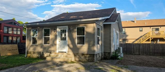9 Vineland Avenue, East Providence, RI 02916