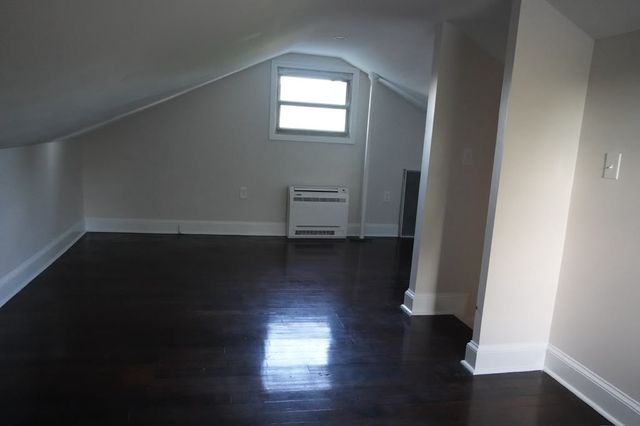 9 Vineland Avenue, East Providence, RI 02916