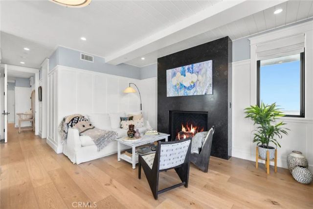 201 Opal Avenue, Newport Beach, CA 92662