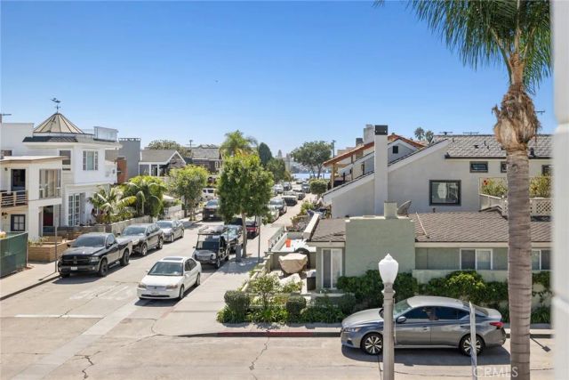 201 Opal Avenue, Newport Beach, CA 92662