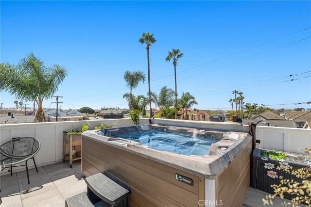 201 Opal Avenue, Newport Beach, CA 92662