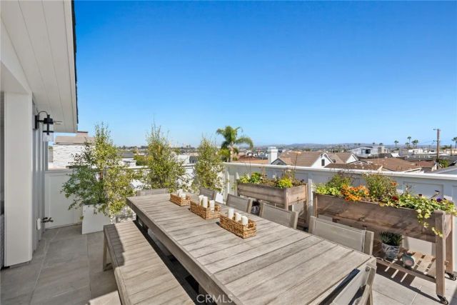 201 Opal Avenue, Newport Beach, CA 92662