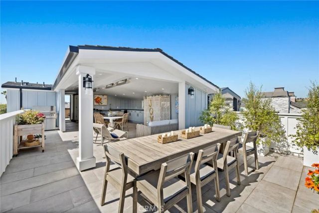 201 Opal Avenue, Newport Beach, CA 92662
