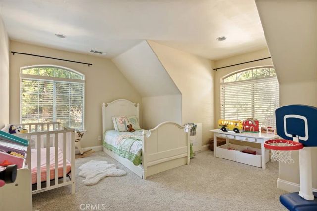 267 Pheasant Run, Lake Arrowhead, CA 92352