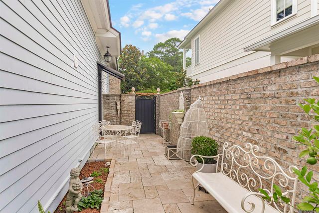 2010 Glasgow Ave, Baton Rouge, LA 70808