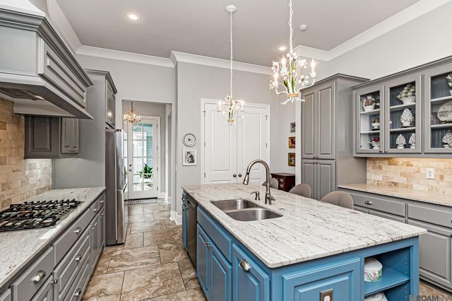 2010 Glasgow Ave, Baton Rouge, LA 70808