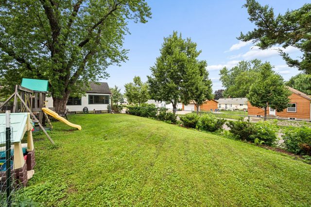 2241 E 57th Street, Minneapolis, MN 55417