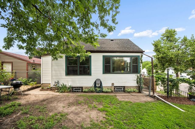 2241 E 57th Street, Minneapolis, MN 55417