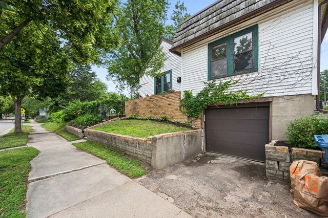 2241 E 57th Street, Minneapolis, MN 55417