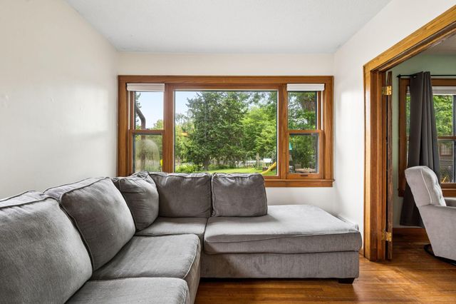 2241 E 57th Street, Minneapolis, MN 55417