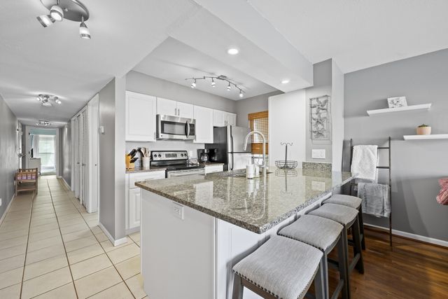 179 Cypress Point Drive 179, Palm Beach Gardens, FL 33418