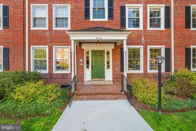 3049 S BUCHANAN ST #B2, Arlington, VA 22206