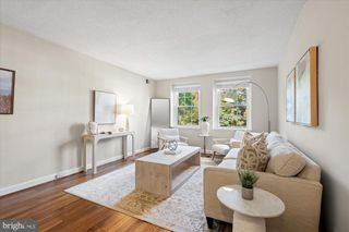 3049 S BUCHANAN ST #B2, Arlington, VA 22206