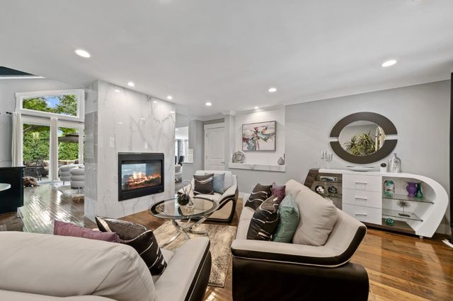 1052 Mcbain Avenue, Campbell, CA 95008