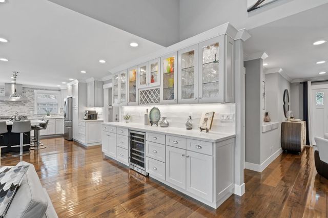 1052 Mcbain Avenue, Campbell, CA 95008