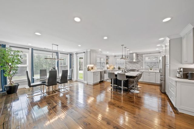 1052 Mcbain Avenue, Campbell, CA 95008