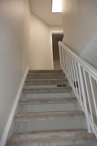 328 Farmingdale Circle, Vernon Hills, IL 60061