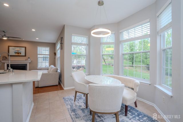 23 Huntley Way, Bridgewater, NJ 08807