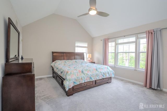 23 Huntley Way, Bridgewater, NJ 08807