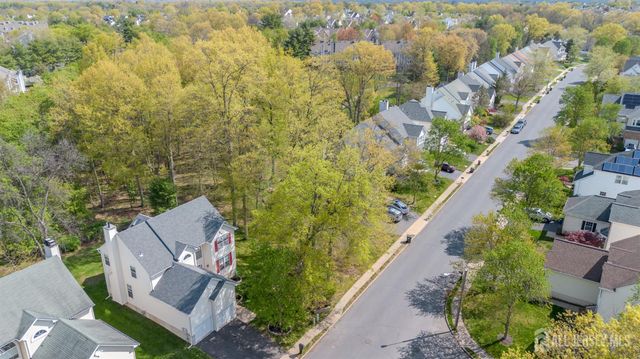 23 Huntley Way, Bridgewater, NJ 08807