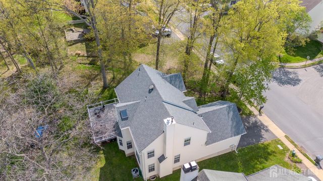 23 Huntley Way, Bridgewater, NJ 08807