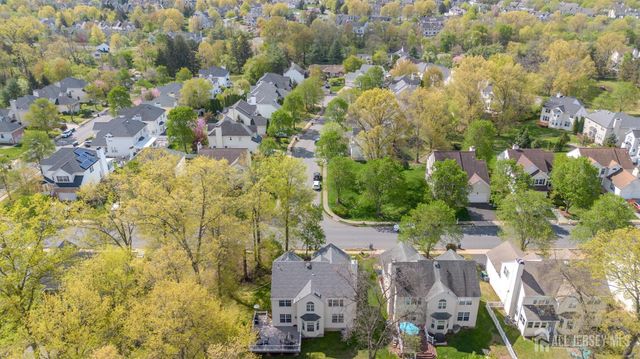 23 Huntley Way, Bridgewater, NJ 08807