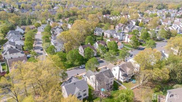 23 Huntley Way, Bridgewater, NJ 08807