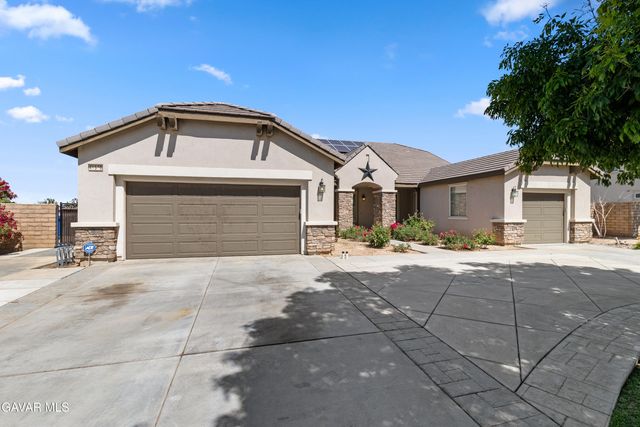 41530 Yew Street, Lancaster, CA 93536