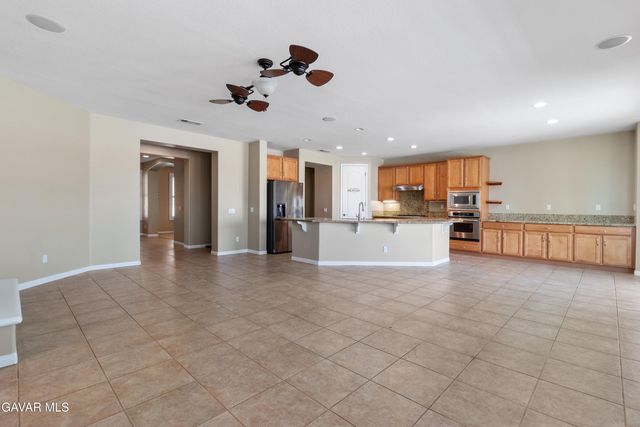 41530 Yew Street, Lancaster, CA 93536