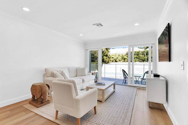 211 Miraflores Drive, Palm Beach, FL 33480