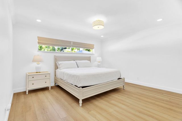 211 Miraflores Drive, Palm Beach, FL 33480