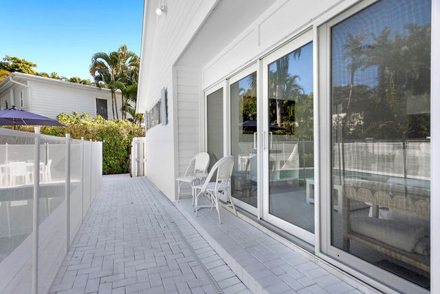 211 Miraflores Drive, Palm Beach, FL 33480