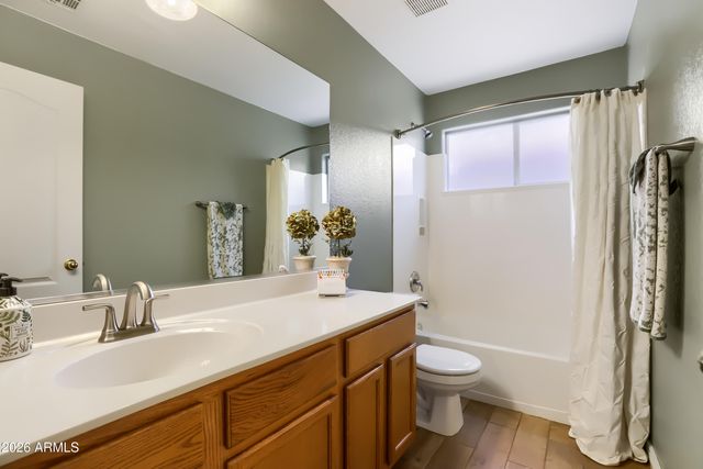 233 W GROVERS Avenue, Phoenix, AZ 85023