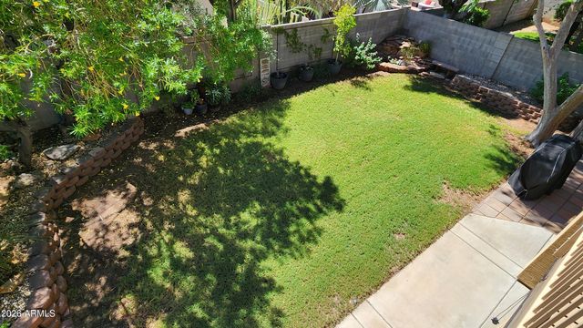 233 W GROVERS Avenue, Phoenix, AZ 85023