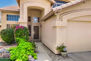 233 W GROVERS Avenue, Phoenix, AZ 85023