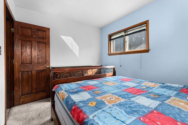 717 LINCOLN STREET, Menasha, WI 54952