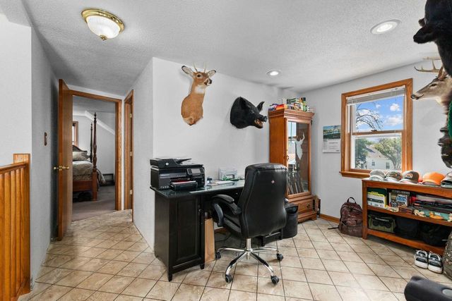 717 LINCOLN STREET, Menasha, WI 54952