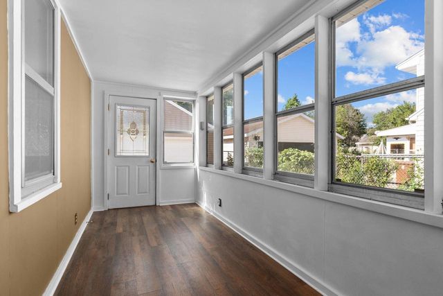 717 LINCOLN STREET, Menasha, WI 54952