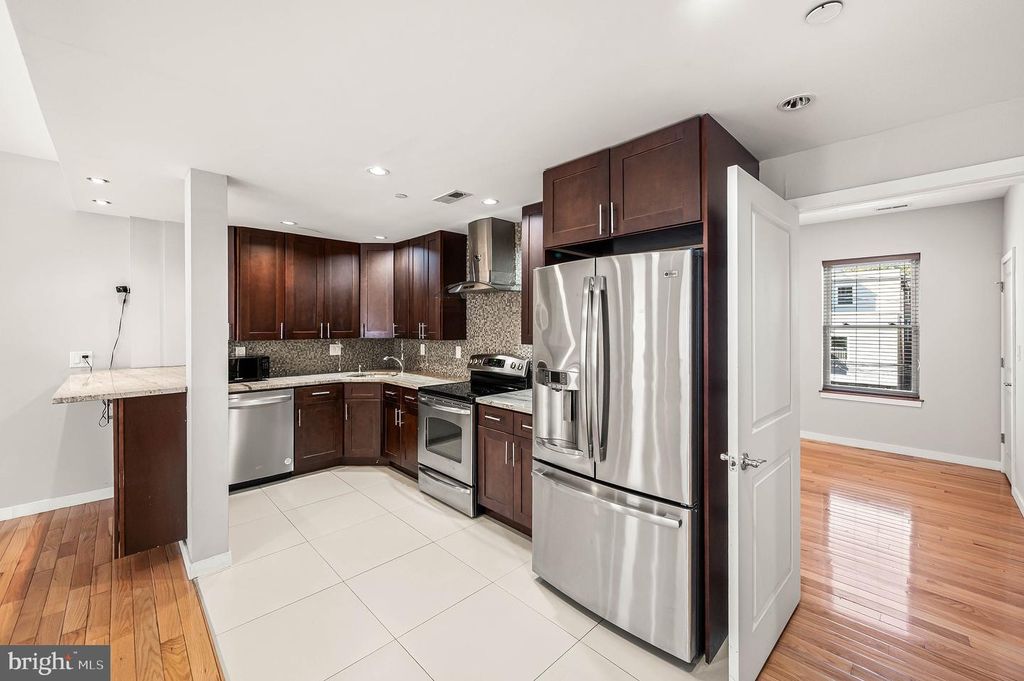 1743 CAMBRIDGE ST #B, PHILADELPHIA, PA 19130 — photo 3