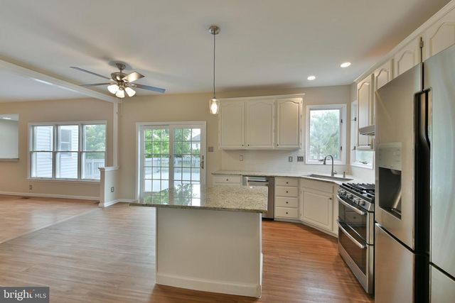 1443 BAYBERRY DR, Jamison, PA 18929