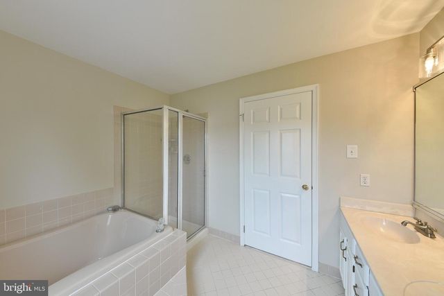 1443 BAYBERRY DR, Jamison, PA 18929