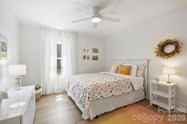 1320 Brook Road, Charlotte, NC 28205