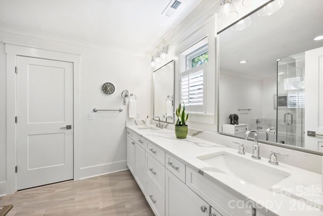 1320 Brook Road, Charlotte, NC 28205