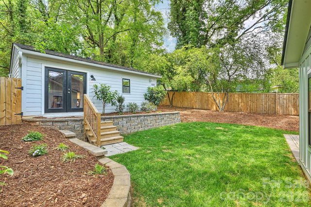 1320 Brook Road, Charlotte, NC 28205